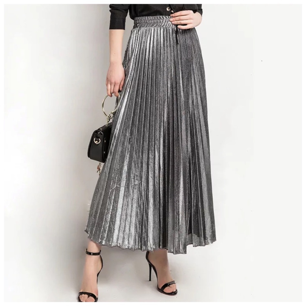 The SAVONNA Metallic Full Skirt - Picture 4 of 15